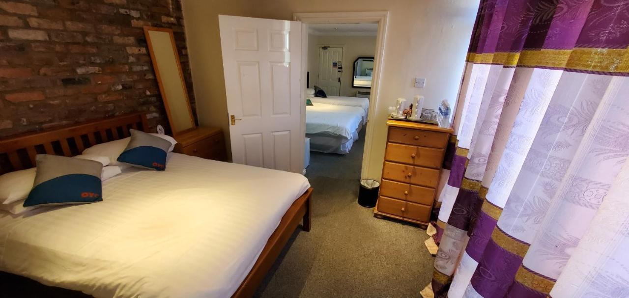 Diamonds Guest House York Extérieur photo