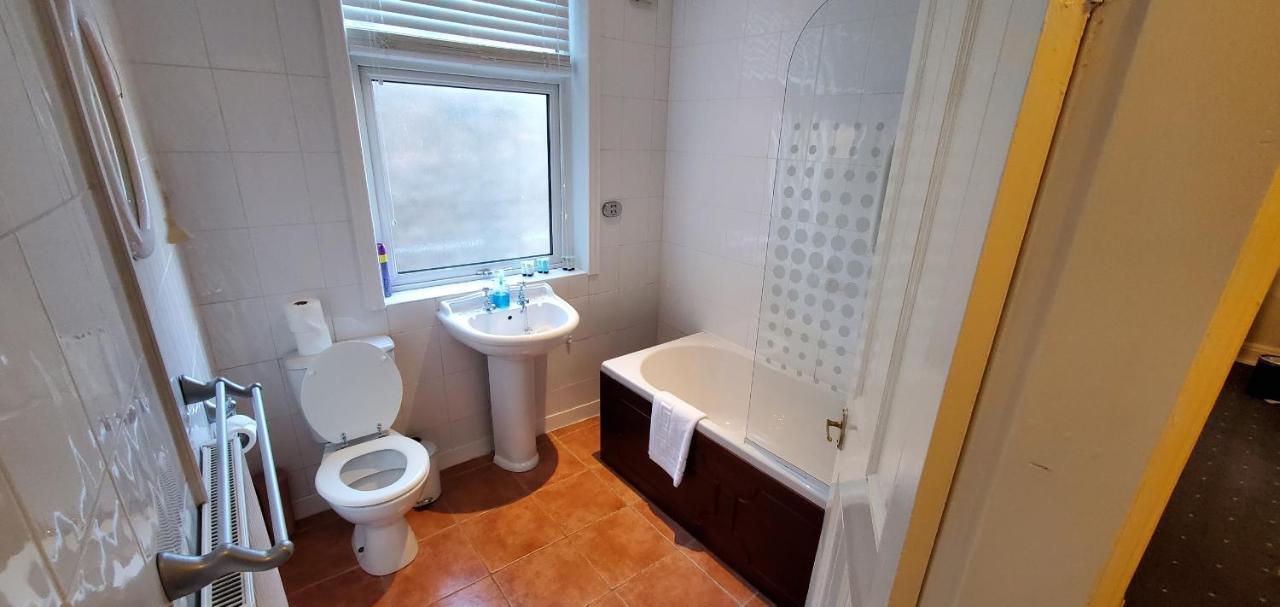 Diamonds Guest House York Extérieur photo