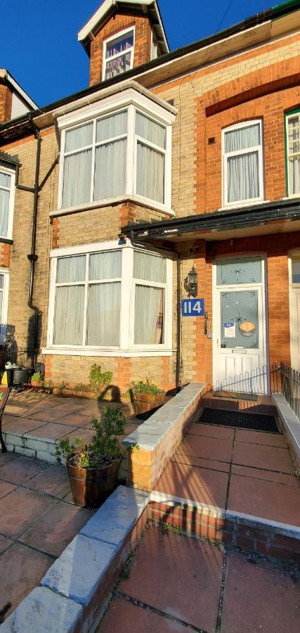 Diamonds Guest House York Extérieur photo